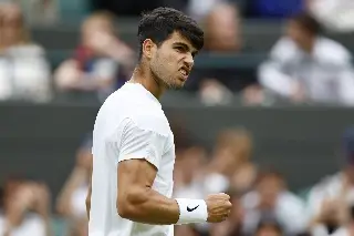Alcaraz le mete emoción y avanza en Wimbledon
