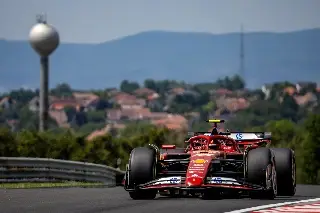 F1: Carlos Sainz el más rápido en la P1 de GP de Hungría, Checo en 10