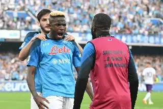 Victor Osimhen se queda en el Napoli, por ahora...