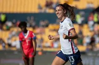 Alex Morgan paraliza Estados Unidos durante su juego de despedida