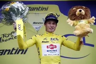 Philipsen impone su autoridad en la primera etapa del Tour de Francia