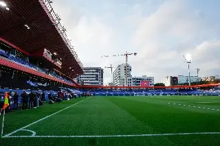 Barcelona seguirá jugando en estadio para solo 6 mil personas