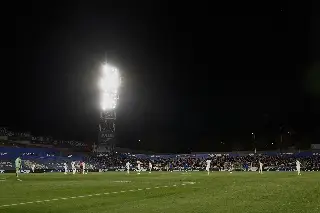 Real Madrid y Getafe protestan en pleno partido por polémica en La Liga