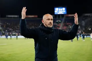 DT de la Serie A es internado por neumonía