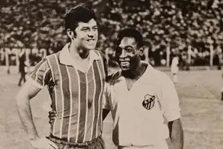 Fallece ex jugador de los Tiburones Rojos que Pelé describió como 'el mejor del mundo'