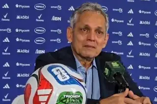 DT de Honduras rompe en llanto en plena conferencia tras quedar fuera del Mundial (VIDEO)
