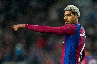 Ronald Araújo viaja a Tierra Santa para recuperarse de un cuadro de ansiedad