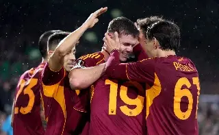 La Roma golea en Escocia y saca el orgullo en la Europa League