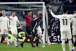 Lazio muestra inconformidad con el arbitraje tras ser empatados de último minuto