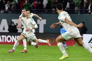 Argelia acaba con RD del Congo y sigue con vida en la Copa Africana