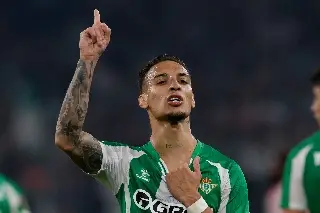 Real Betis gana y se instala directo en la siguiente ronda de la Europa League