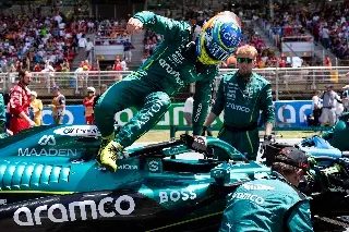 ¡A por la 33! Fernando Alonso estrena nueva monoplaza de Aston Martin (VIDEO)