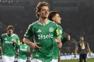 Newcastle humilla al Qarabag y se acerca a la siguiente ronda de Champions