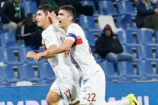 Johan Vásquez y Genoa golean al Torino y se alejan de la zona de descenso