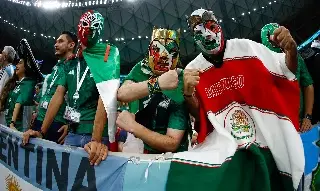 México logra récord Guinness de la camiseta de fútbol humana más grande del mundo