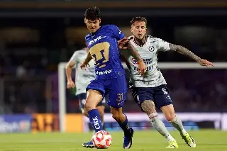 En un partidazo, Cruz Azul deja ir la victoria y Pumas rescata el empate