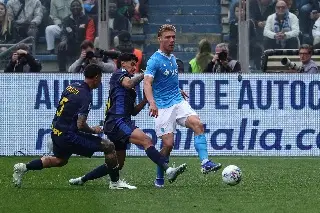 Napoli deja puntos que los alejan de la lucha por el Scudetto