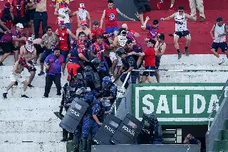 Fuertes sanciones tras violencia en el Clásico de Paraguay que dejó más de 70 heridos