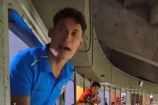 Jugador de Cruz Azul se pelea con aficionado: 'Me pelas la v....' (VIDEO)
