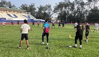 Piratas FC se apodera de FEFUV en el entrenamiento de este martes 