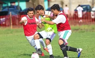 Más de 400 jóvenes participan en las visorías de Racing de Veracruz 
