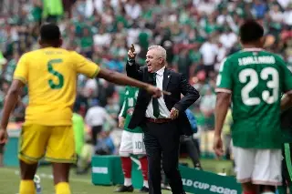Javier Aguirre busca el sustituto de César Montes para enfrentar a Corea en el Mundial 2026