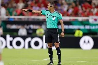 Árbitros vestirán de rosa en el Uruguay vs Arabia Saudita ¿Por qué?