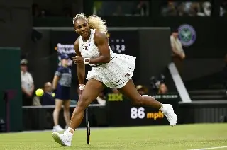 Tenis: Serena Williams cae en su regreso a Wimbledon y recibe una histórica ovación