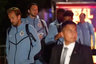 En medio de abucheos, Inglaterra llega a México para el juego de Octavos de Final 