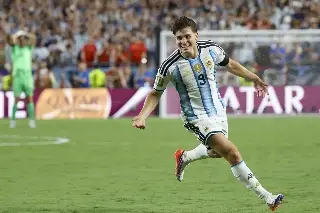 Barcelona pone fecha límite a su oferta por Julián Álvarez 