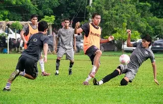 Racing de Veracruz TDP pule detalles con un interescuadras en su pretemporada 