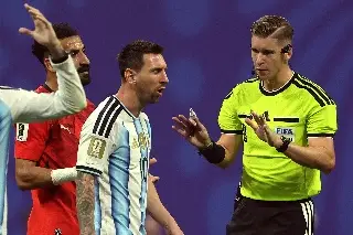 Reconocen que error arbitral favoreció a Argentina en el Mundial