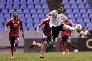 El veracruzano Santiago Sandoval causa baja de la Selección Mexicana y será operado