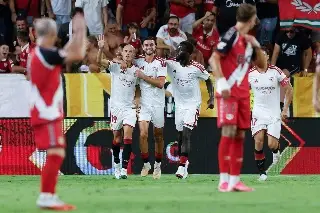 Con gol de último minuto, Sevilla gana en su debut en La Liga 2026-2027