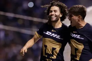 'Chino' Huerta ya está en CDMX para firmar con Pumas (VIDEO)