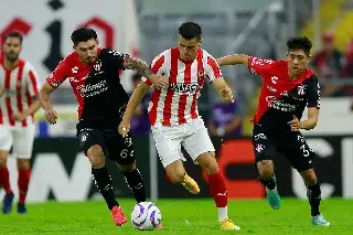 ¡Increíble! Ex de la Liga MX pone a su equipo líder en España, buscan ascender 