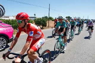 ¡Duro golpe para Pogacar! Sufre conmoción y fracturas tras su caída en la Vuelta a España