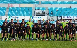 Racing de Veracruz debuta con goleada y toma el liderato de la Primera Premier
