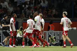 Mónaco se impone al PSG y lidera la Liga de Francia 