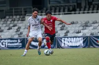 Delfines de Coatzacoalcos pierde ante Acámbaro en el Estadio Luis Pirata Fuente 