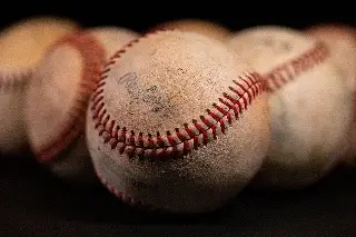 ¿Cuántas costuras tiene una pelota de beisbol y para qué sirven?