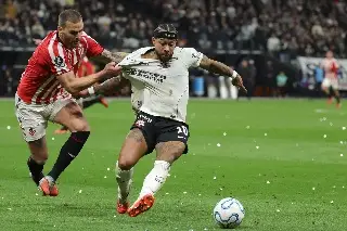 Memphis Depay se viste de villano y comanda la eliminación de Corinthians en la Copa Libertadores 