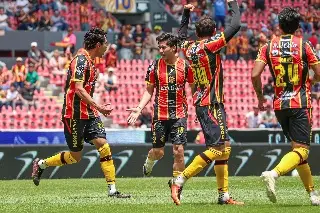 Leones Negros remonta y vence a Cruz Azul en la Liga de Expansión 