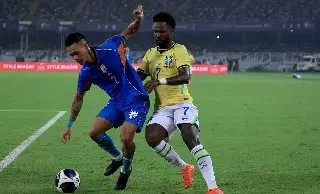 ¡Jogo bonito! Brasil gana, gusta y golea...pero ante la India 