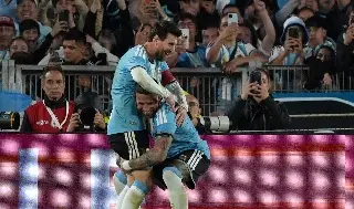 ¡La despedida soñada! Messi anota gol en su partido del adiós con Argentina (VIDEO)