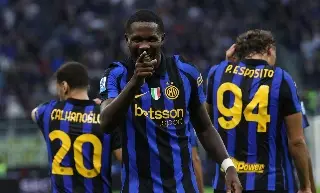 Inter de Milán golea y toma el liderato en la Serie A 