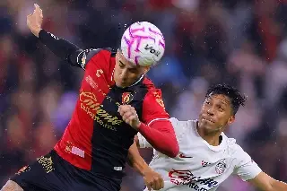 Chivas rescata un empate agónico ante Atlas en el Clásico Tapatío 