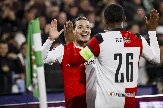 Feyenoord sorprende y se impone al Como en la Champions 