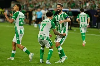 El Real Betis de Álvaro Fidalgo se impone al Porto de Santiago Giménez 
