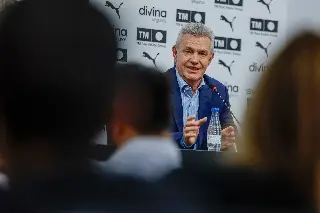 'Vasco' Aguirre va por su primer triunfo al frente del Valencia